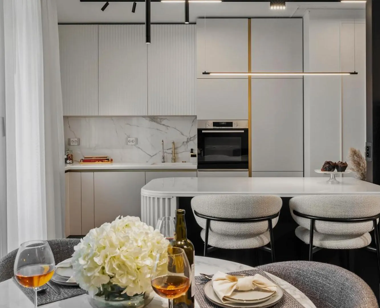 Mido Bird Luxury Apartment With Private Parking & Self Check-In Βουκουρέστι