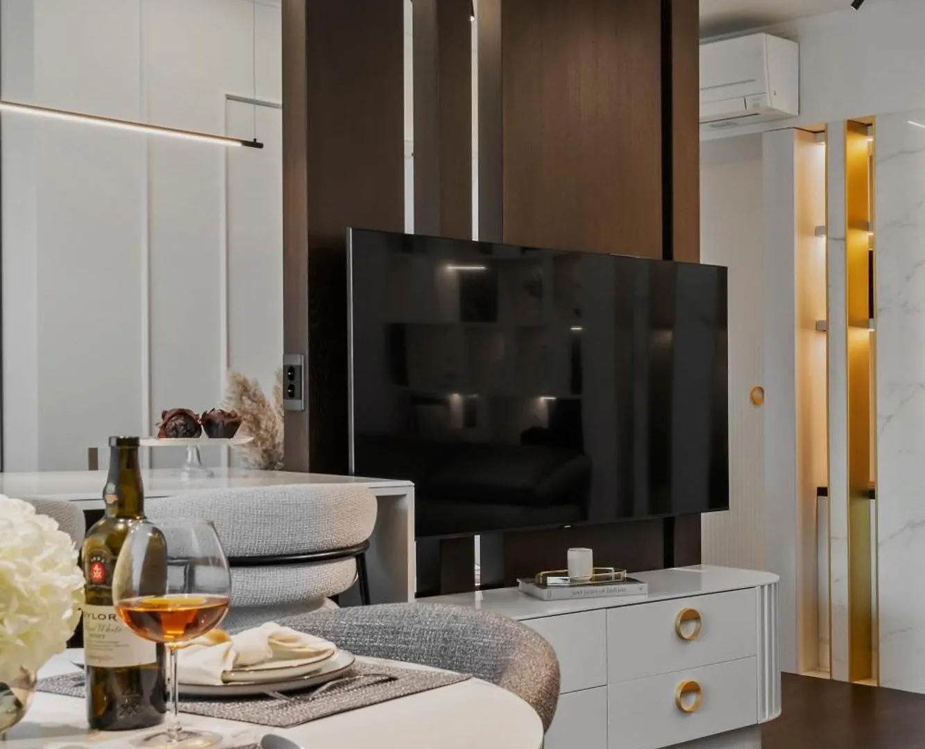 Mido Bird Luxury Apartment With Private Parking & Self Check-In Βουκουρέστι 0*,  Ρουμανία