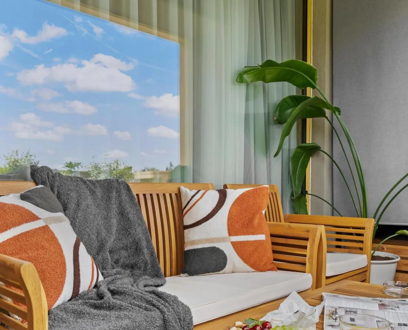 Mido Bird Luxury Apartment With Private Parking & Self Check-In Βουκουρέστι